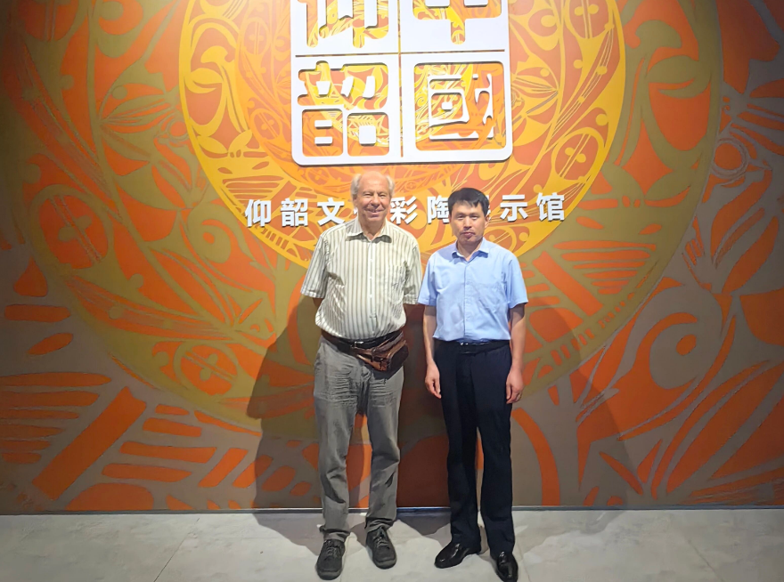 德中學(xué)者仰韶“尋源”：走進(jìn)仰韶文化圣地，探秘千年彩陶技藝